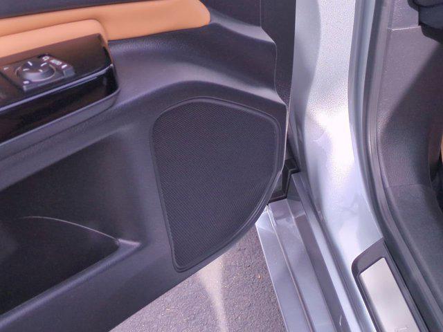 new 2025 Lexus ES 350 car, priced at $45,298