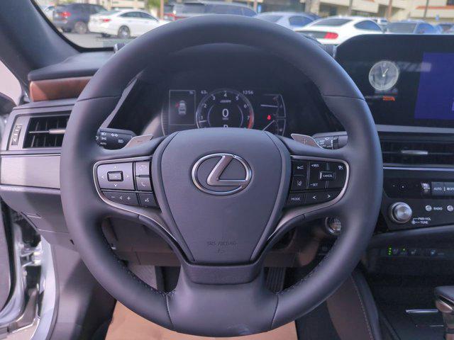 new 2025 Lexus ES 350 car, priced at $45,298