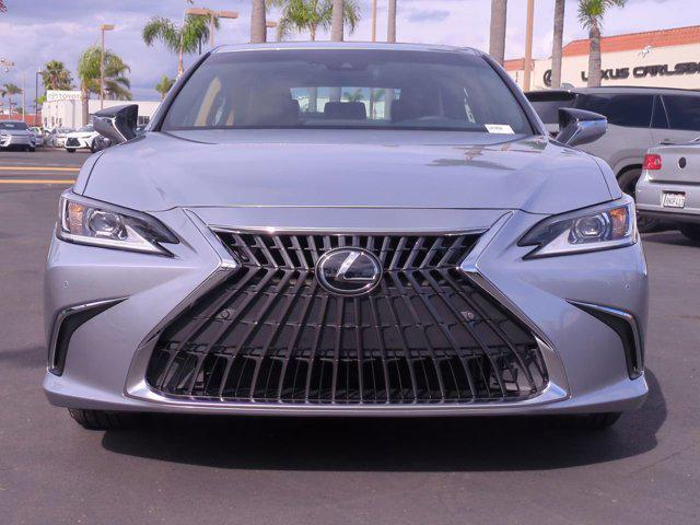 new 2025 Lexus ES 350 car, priced at $45,298