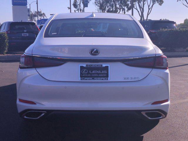 new 2025 Lexus ES 350 car, priced at $45,034