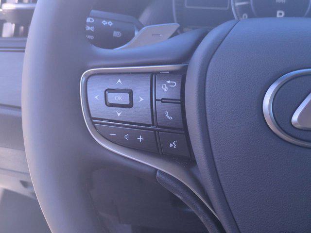 new 2025 Lexus ES 350 car, priced at $45,034