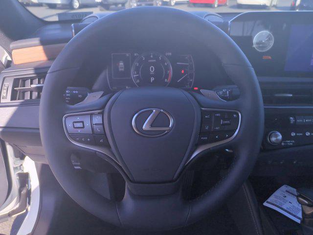 new 2025 Lexus ES 350 car, priced at $45,034