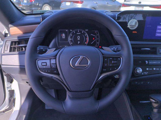 new 2025 Lexus ES 350 car, priced at $45,298