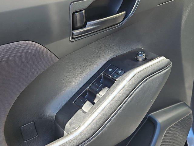 used 2024 Toyota Highlander car, priced at $30,389