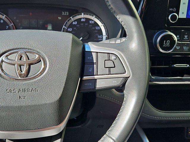 used 2024 Toyota Highlander car, priced at $30,389