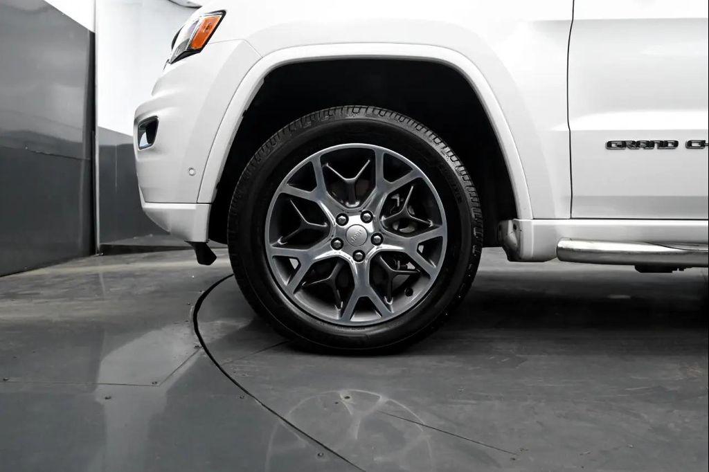 used 2021 Jeep Grand Cherokee car, priced at $22,995