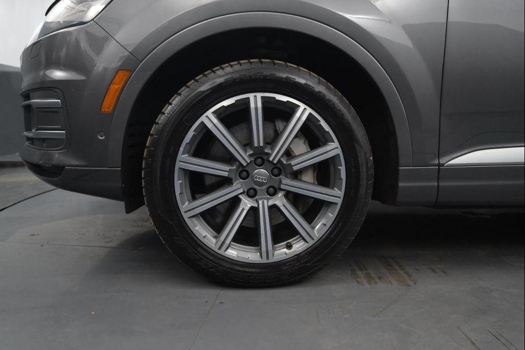 used 2019 Audi Q7 car, priced at $17,895