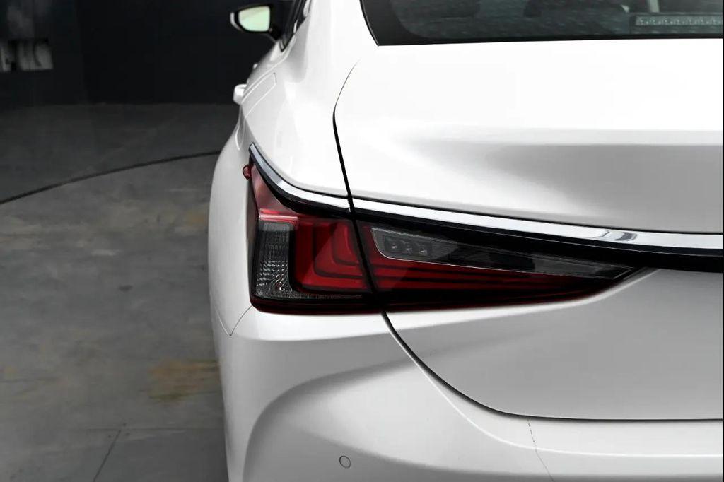used 2020 Lexus ES 350 car, priced at $27,195