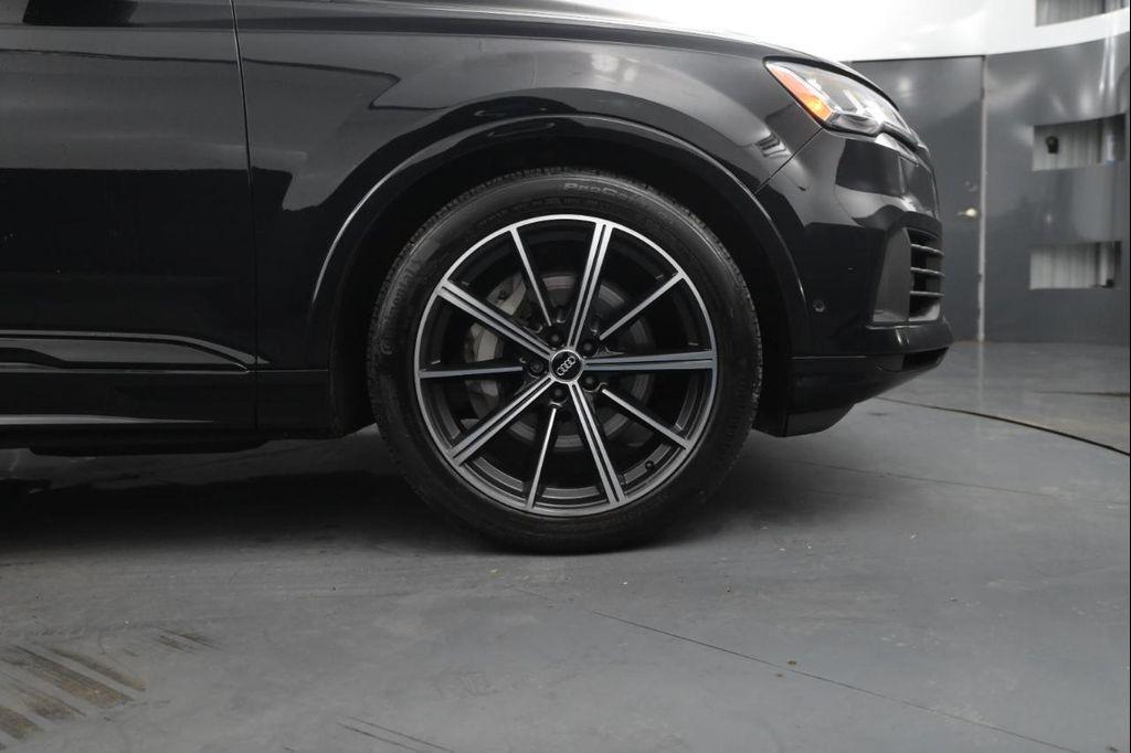 used 2020 Audi Q7 car, priced at $26,995