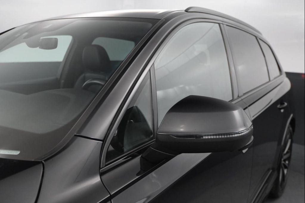 used 2020 Audi Q7 car, priced at $26,995