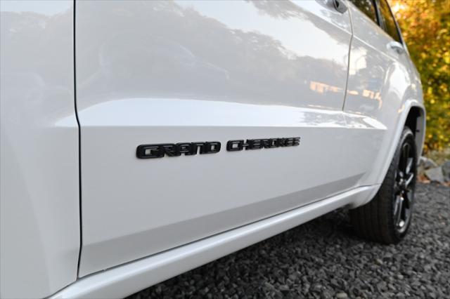 used 2019 Jeep Grand Cherokee car, priced at $18,495