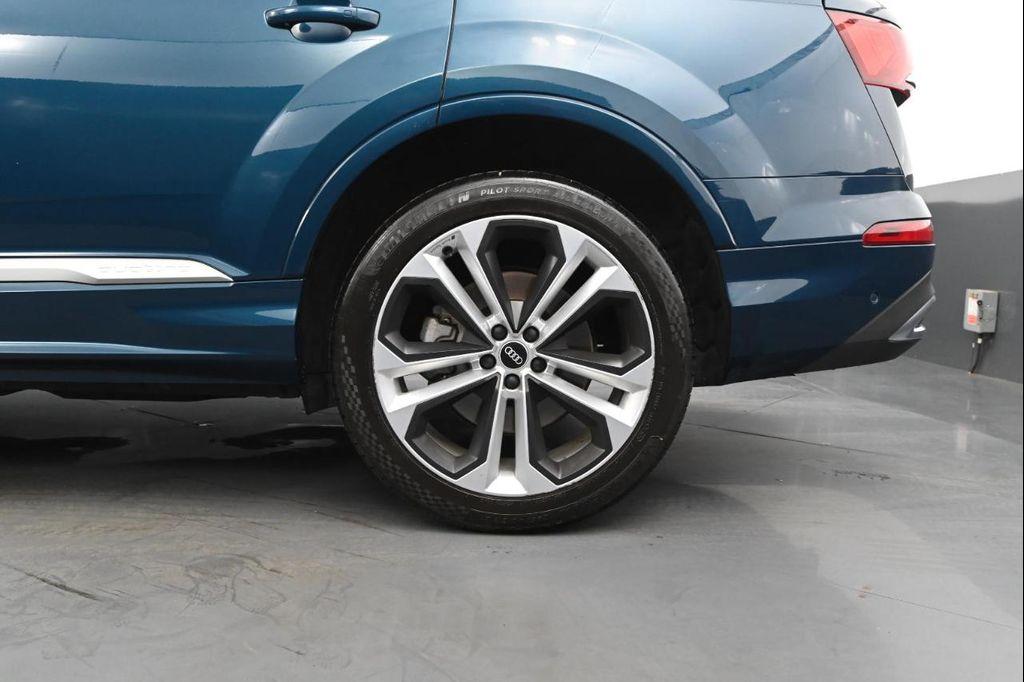 used 2021 Audi Q7 car, priced at $25,995