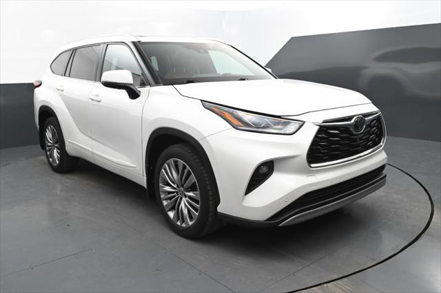 used 2021 Toyota Highlander car, priced at $32,495