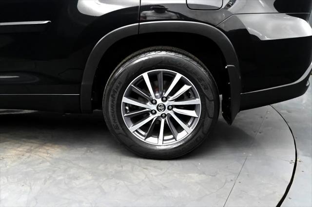 used 2017 Toyota Highlander car, priced at $20,895