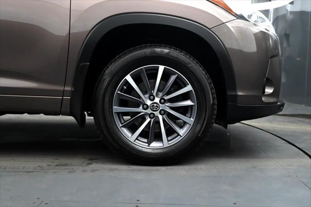 used 2017 Toyota Highlander car, priced at $20,995