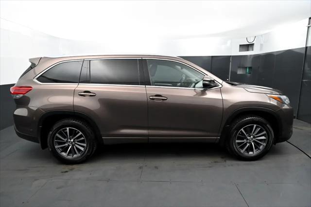 used 2017 Toyota Highlander car, priced at $20,995