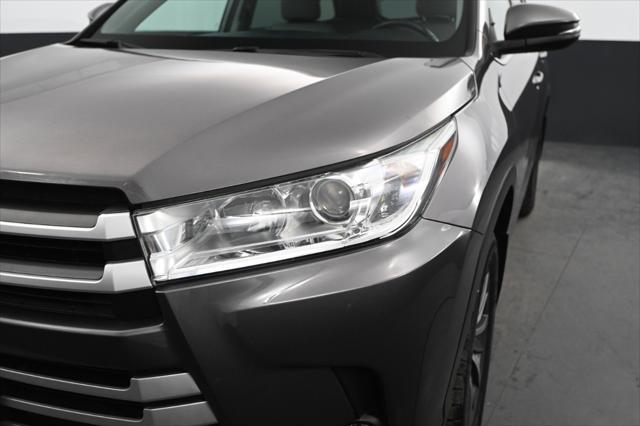 used 2019 Toyota Highlander car, priced at $22,495