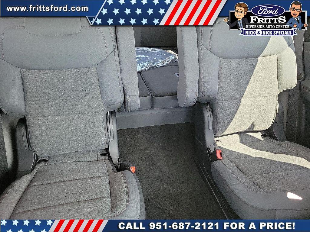 new 2025 Ford Explorer car, priced at $40,965