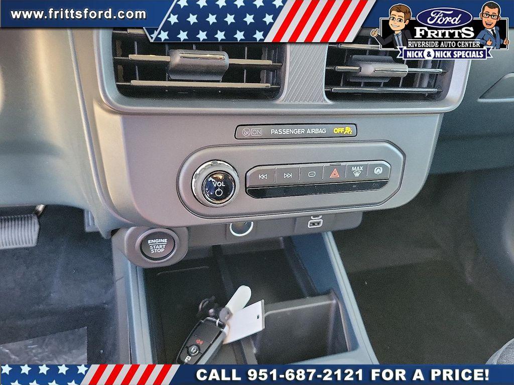 new 2025 Ford Maverick car, priced at $35,435