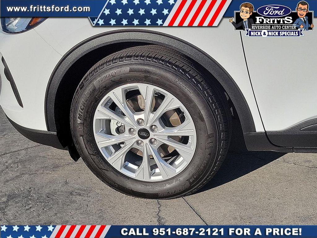 used 2024 Ford Escape car, priced at $25,994