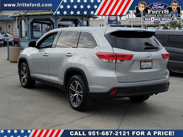 used 2019 Toyota Highlander car, priced at $23,439