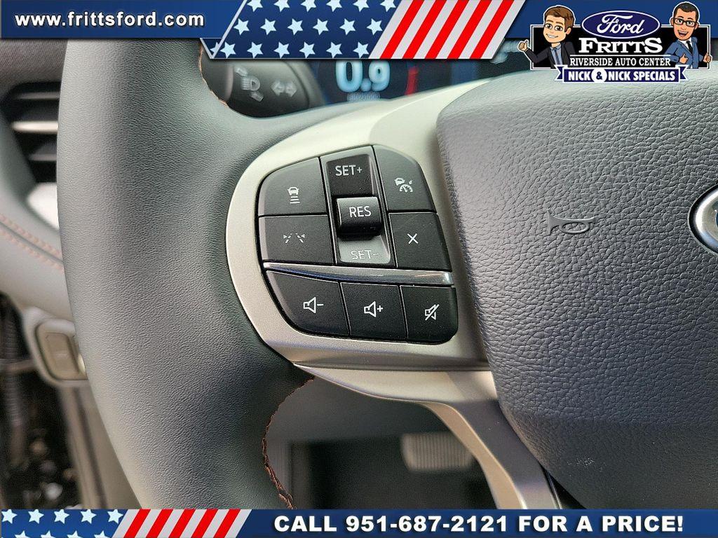new 2025 Ford Explorer car, priced at $40,965