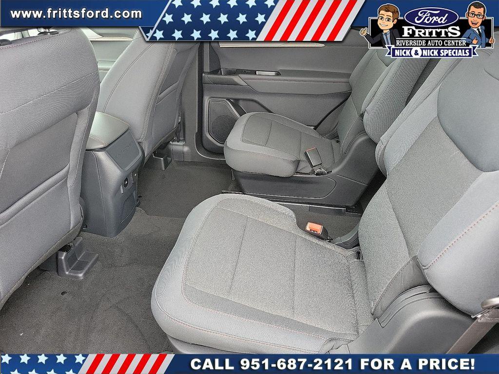 new 2025 Ford Explorer car, priced at $40,965