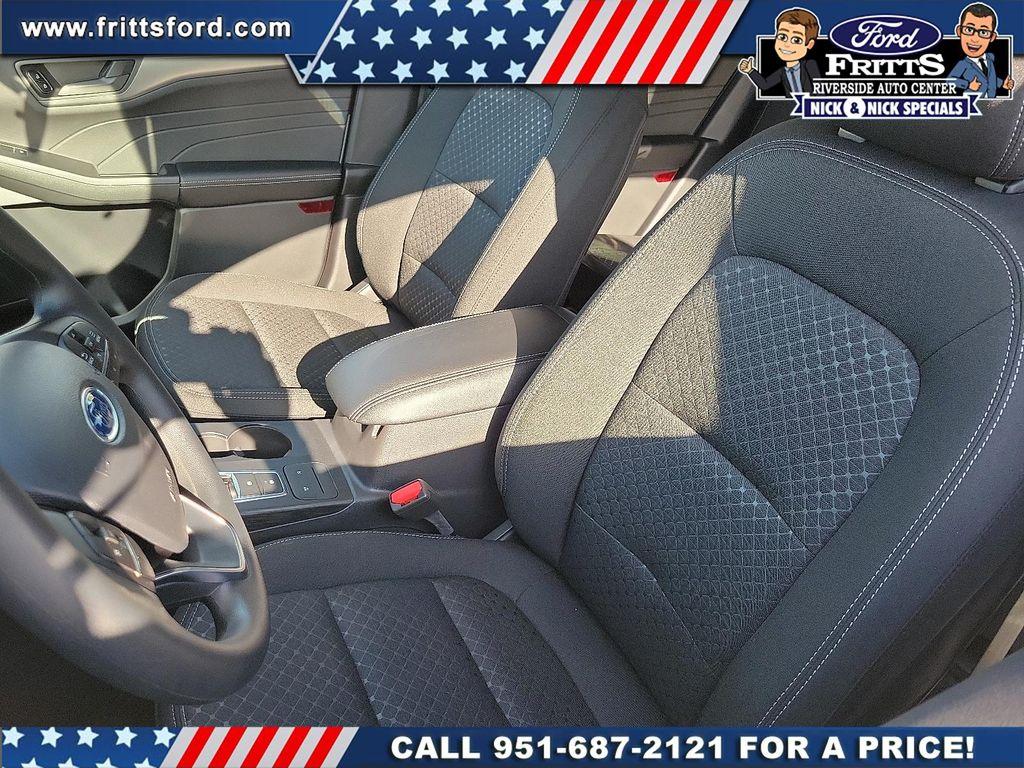 new 2025 Ford Escape car, priced at $30,644