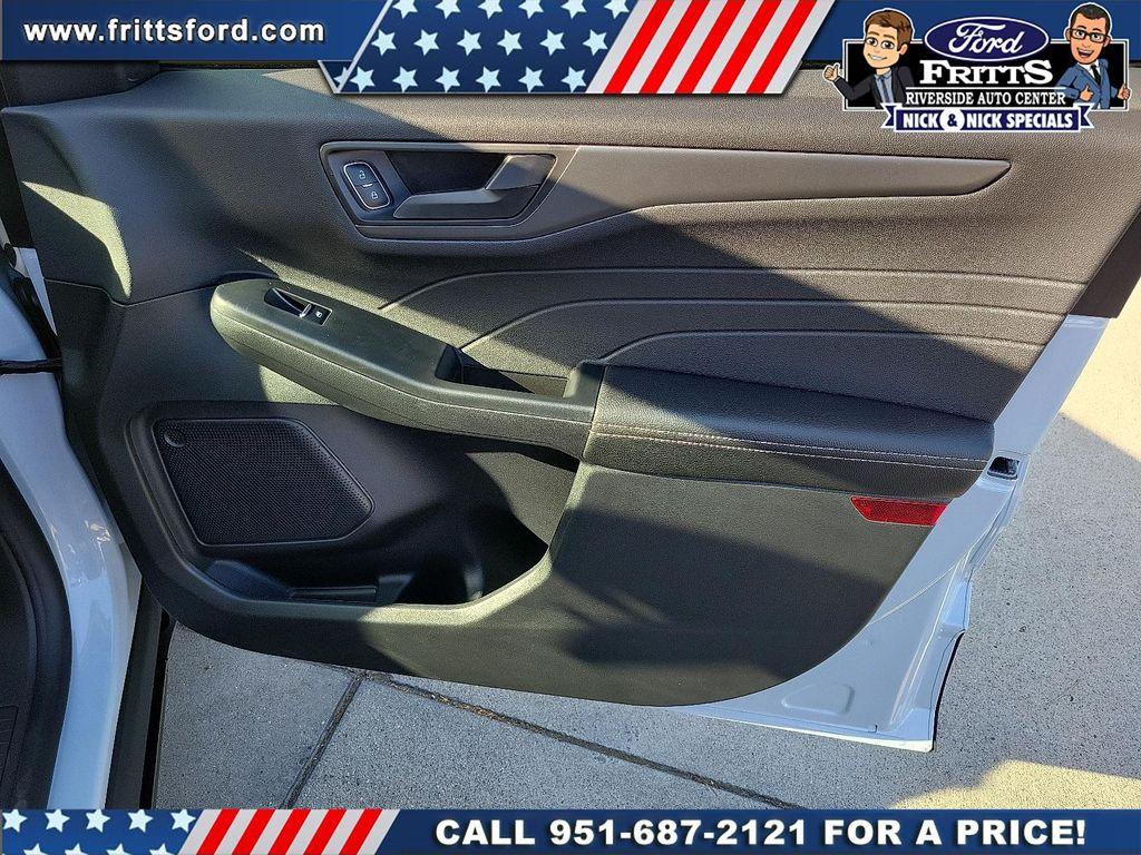 new 2025 Ford Escape car, priced at $30,644