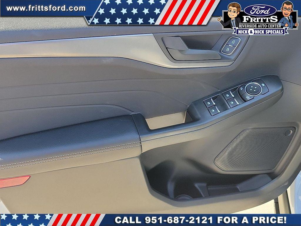 new 2025 Ford Escape car, priced at $30,644