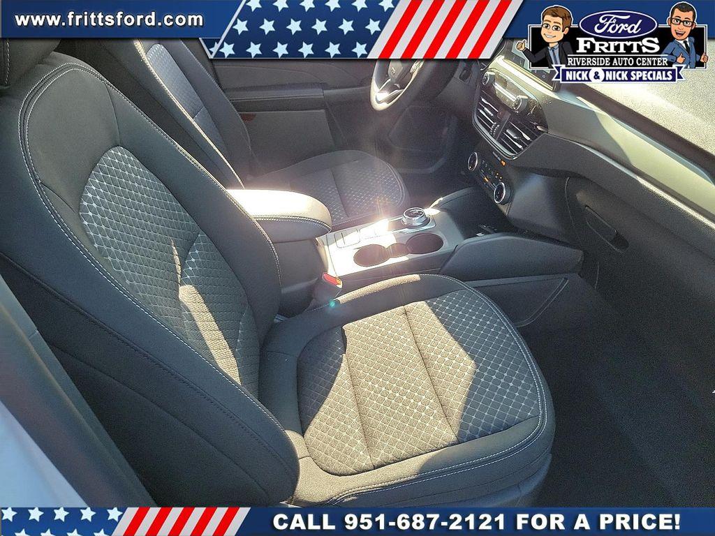 new 2025 Ford Escape car, priced at $30,644