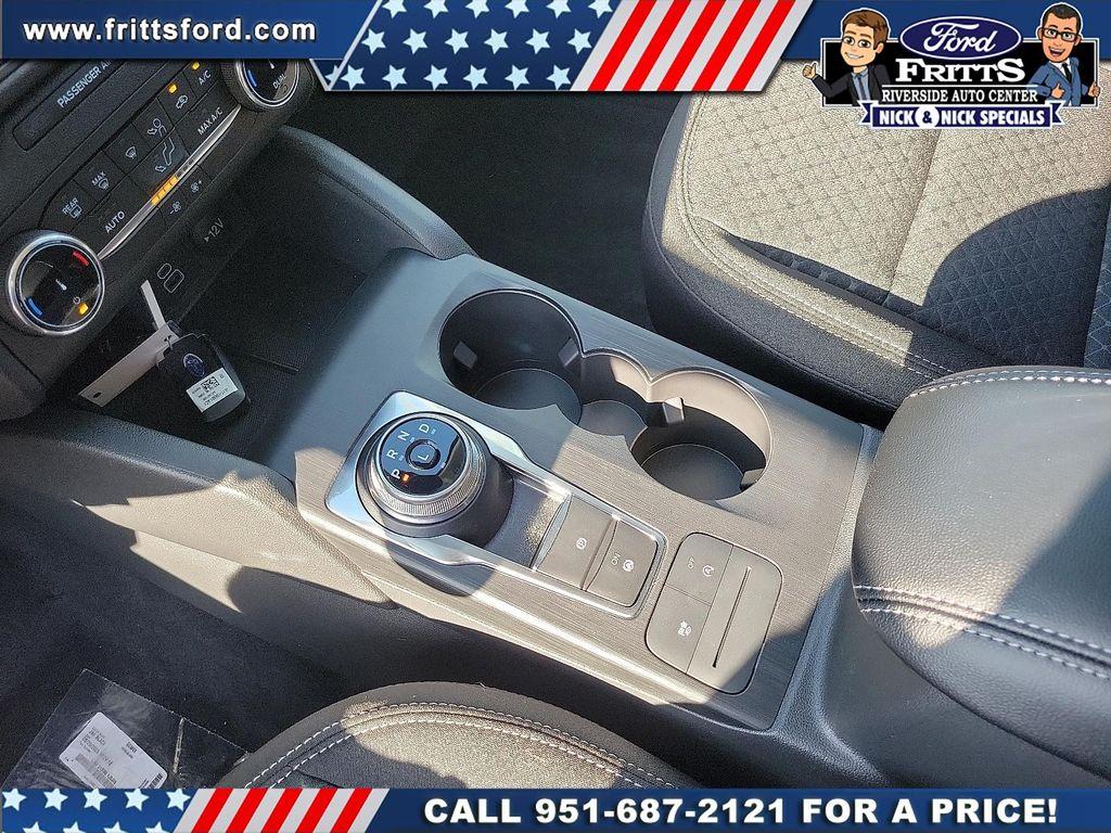 new 2025 Ford Escape car, priced at $30,644