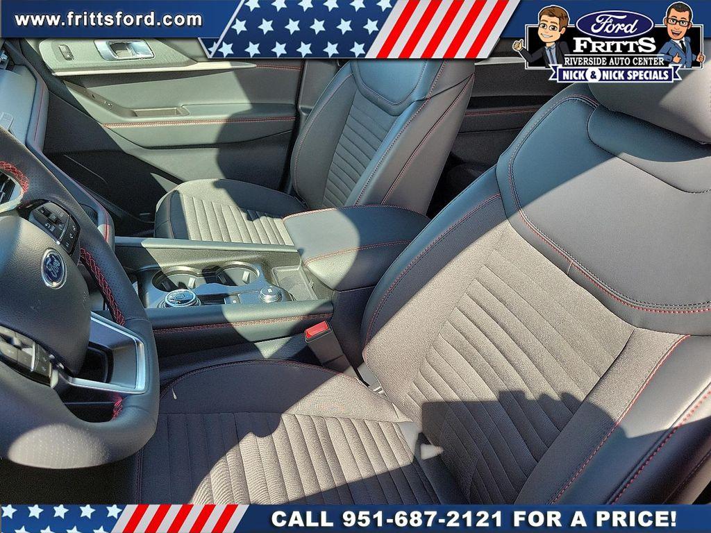 new 2025 Ford Explorer car, priced at $46,201