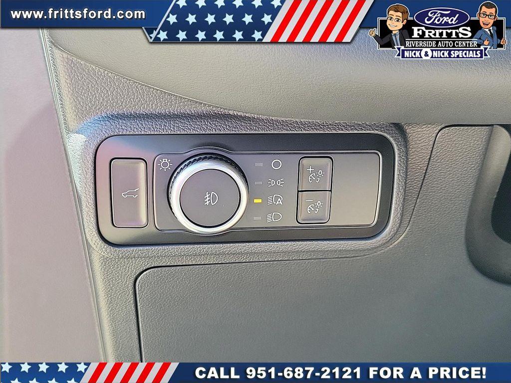 new 2025 Ford Explorer car, priced at $46,201