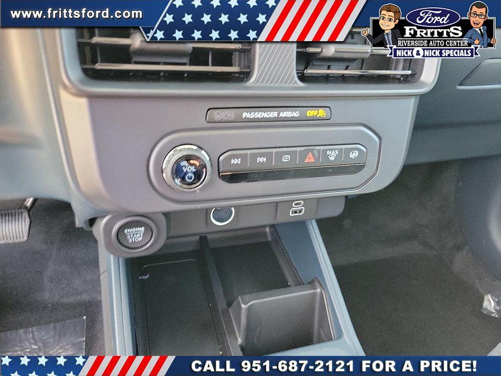 new 2025 Ford Maverick car, priced at $34,282