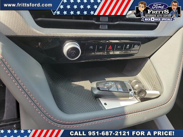 new 2025 Ford Explorer car, priced at $40,986