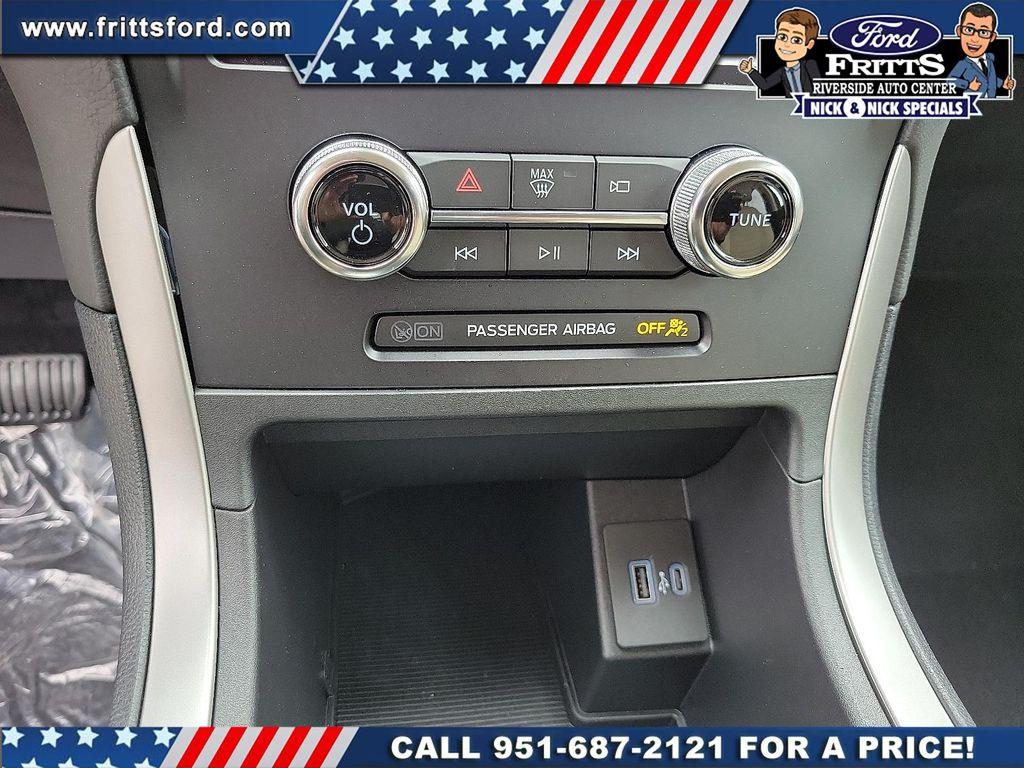 used 2024 Ford Edge car, priced at $29,999