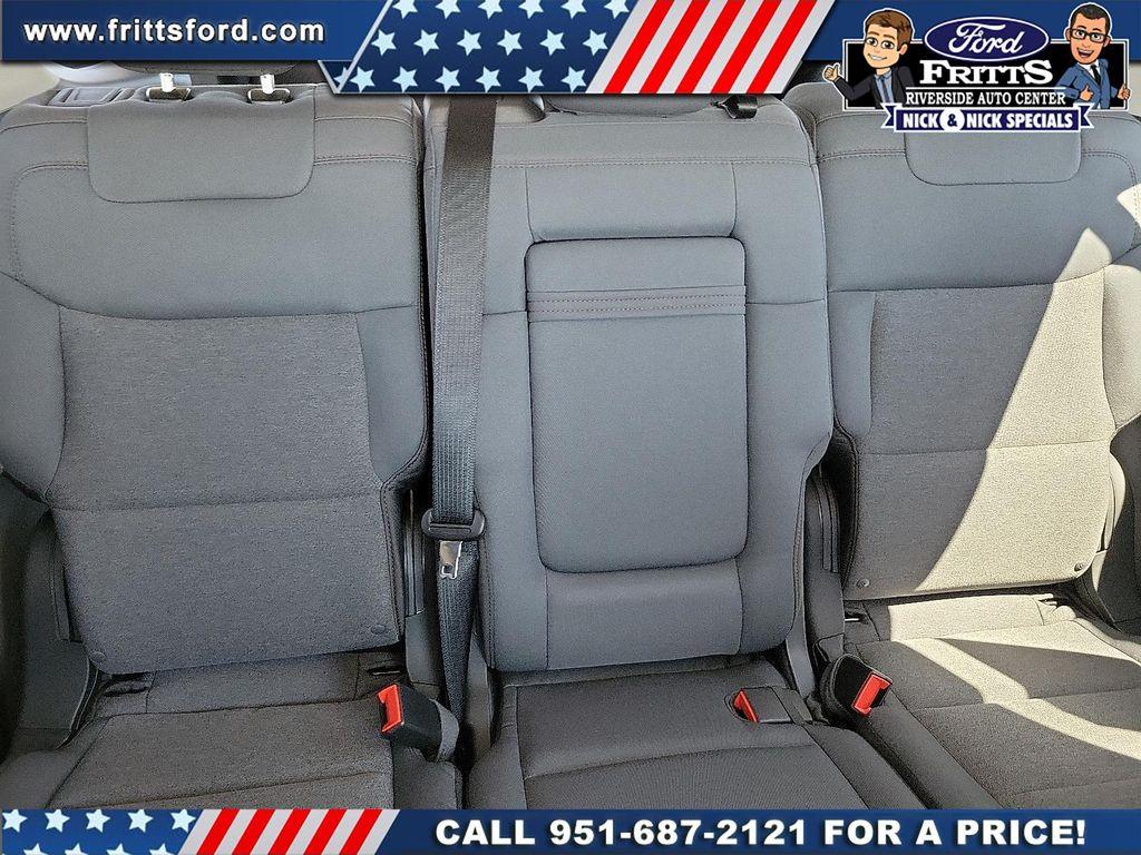 new 2025 Ford Explorer car, priced at $40,965