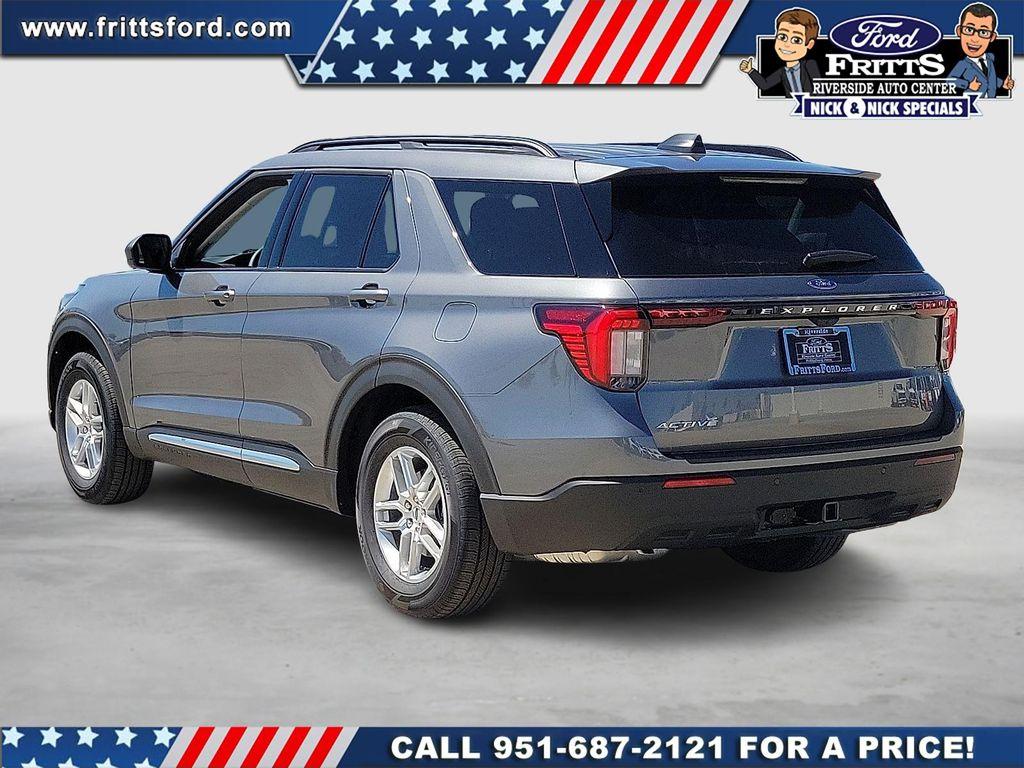 new 2025 Ford Explorer car, priced at $40,965