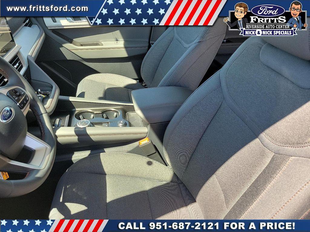 new 2025 Ford Explorer car, priced at $40,965