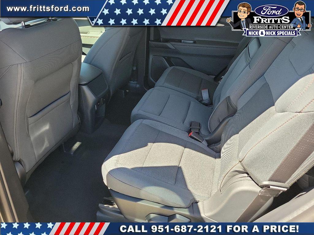 new 2025 Ford Explorer car, priced at $40,965