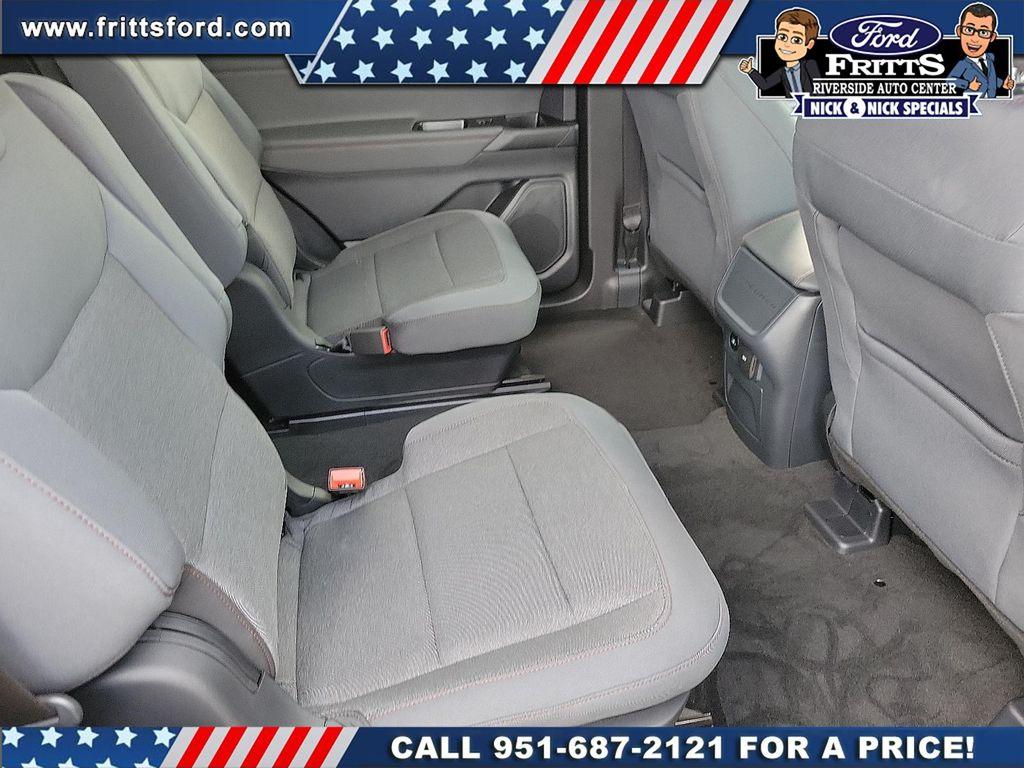 new 2025 Ford Explorer car, priced at $40,965