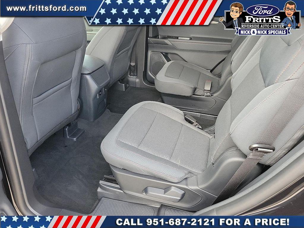 new 2025 Ford Explorer car, priced at $40,965