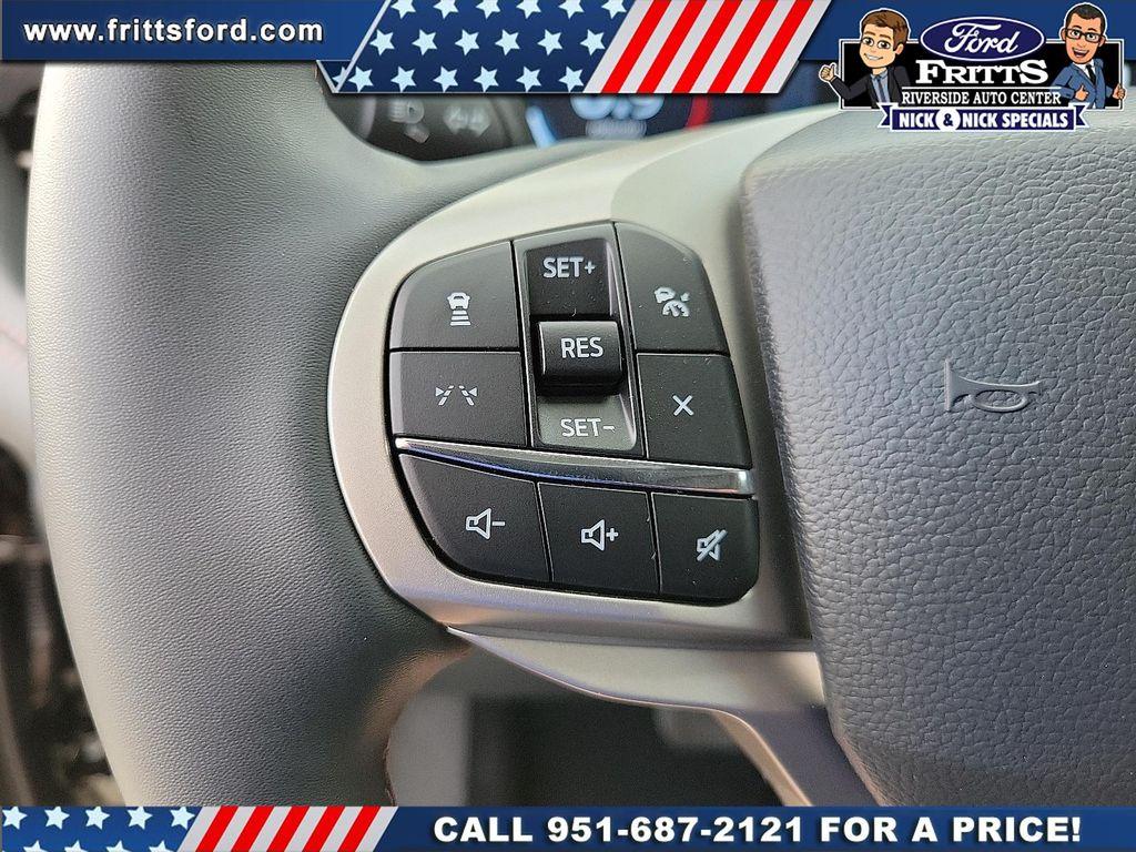 new 2025 Ford Explorer car, priced at $40,965