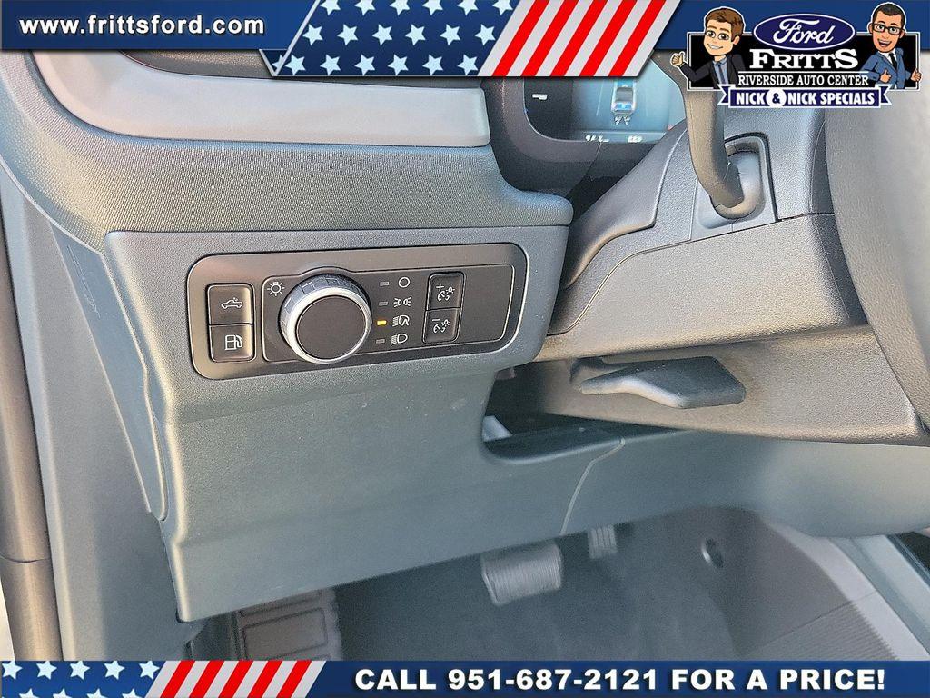 new 2025 Ford Maverick car, priced at $29,431