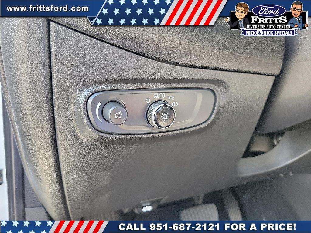 used 2021 Chevrolet Equinox car, priced at $19,329