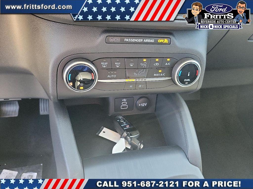 new 2025 Ford Escape car, priced at $30,644