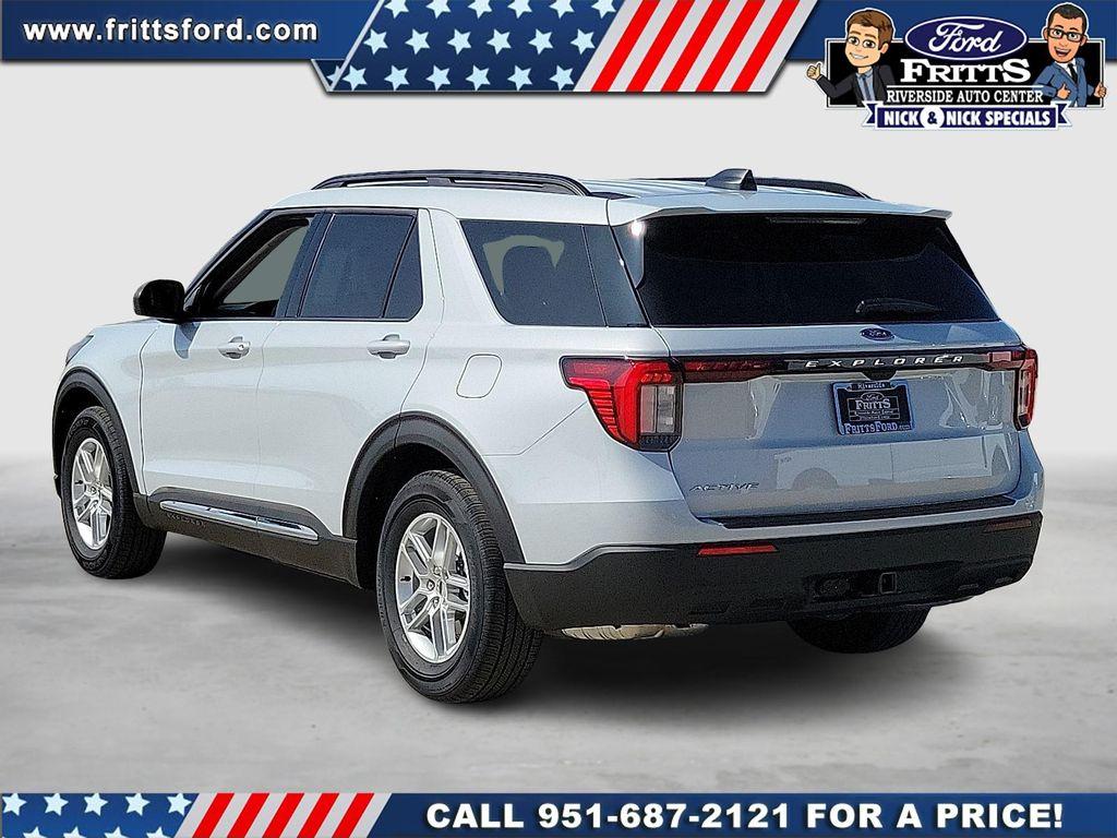 new 2025 Ford Explorer car, priced at $40,965