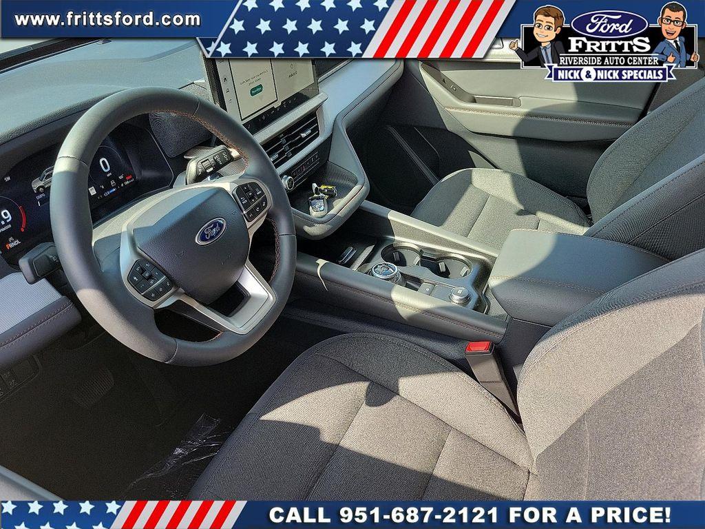 new 2025 Ford Explorer car, priced at $40,965
