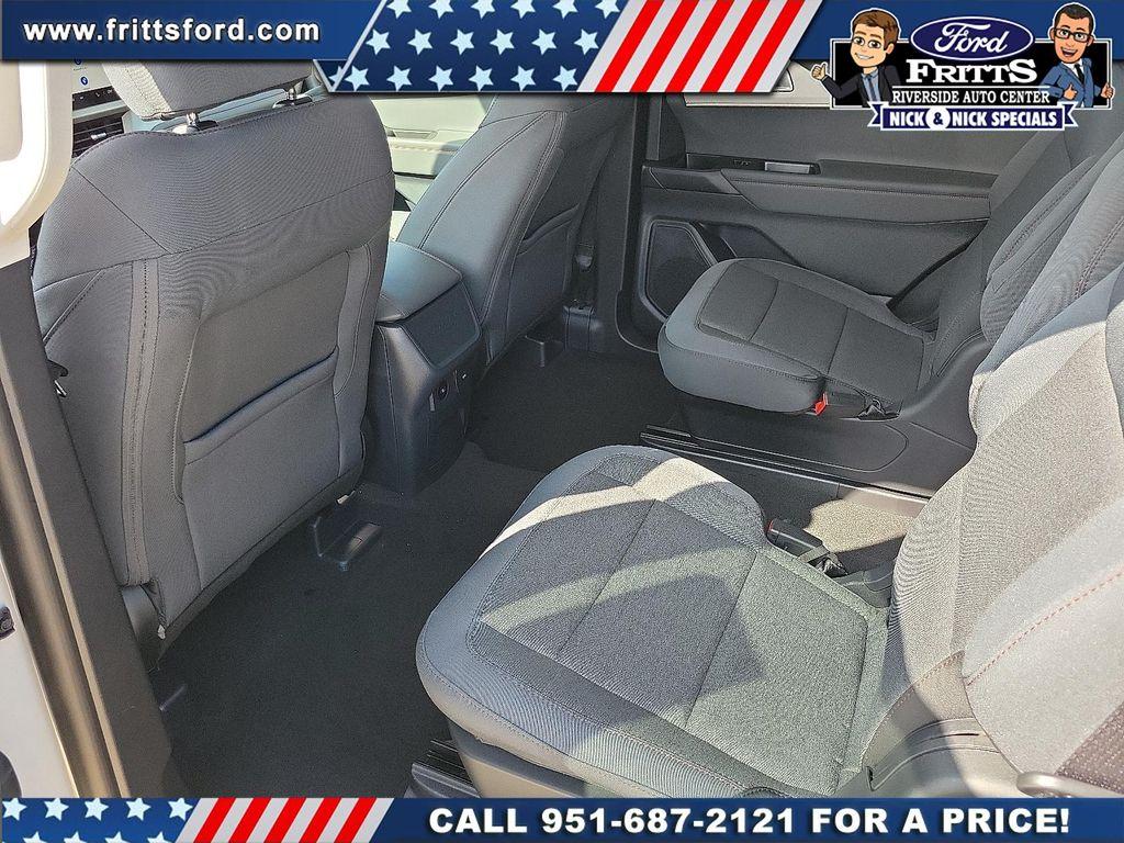 new 2025 Ford Explorer car, priced at $40,965